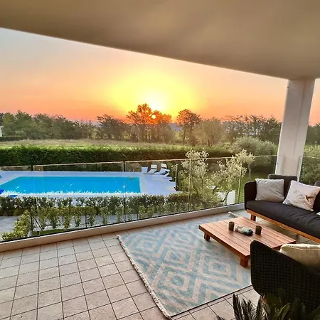 Luxury Magdalena فيلة بسكييرا ديل غاردا
