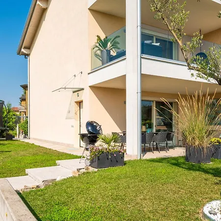Luxury Magdalena Villa Peschiera del Garda